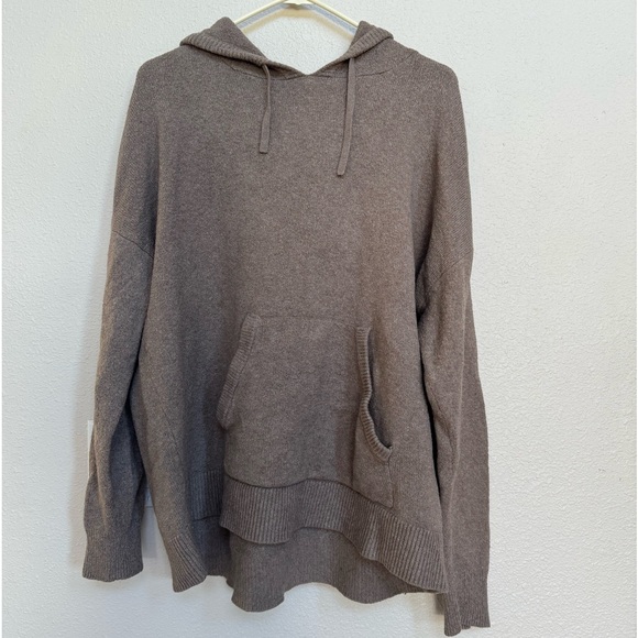 Treasure & Bond sweater - Picture 2 of 5